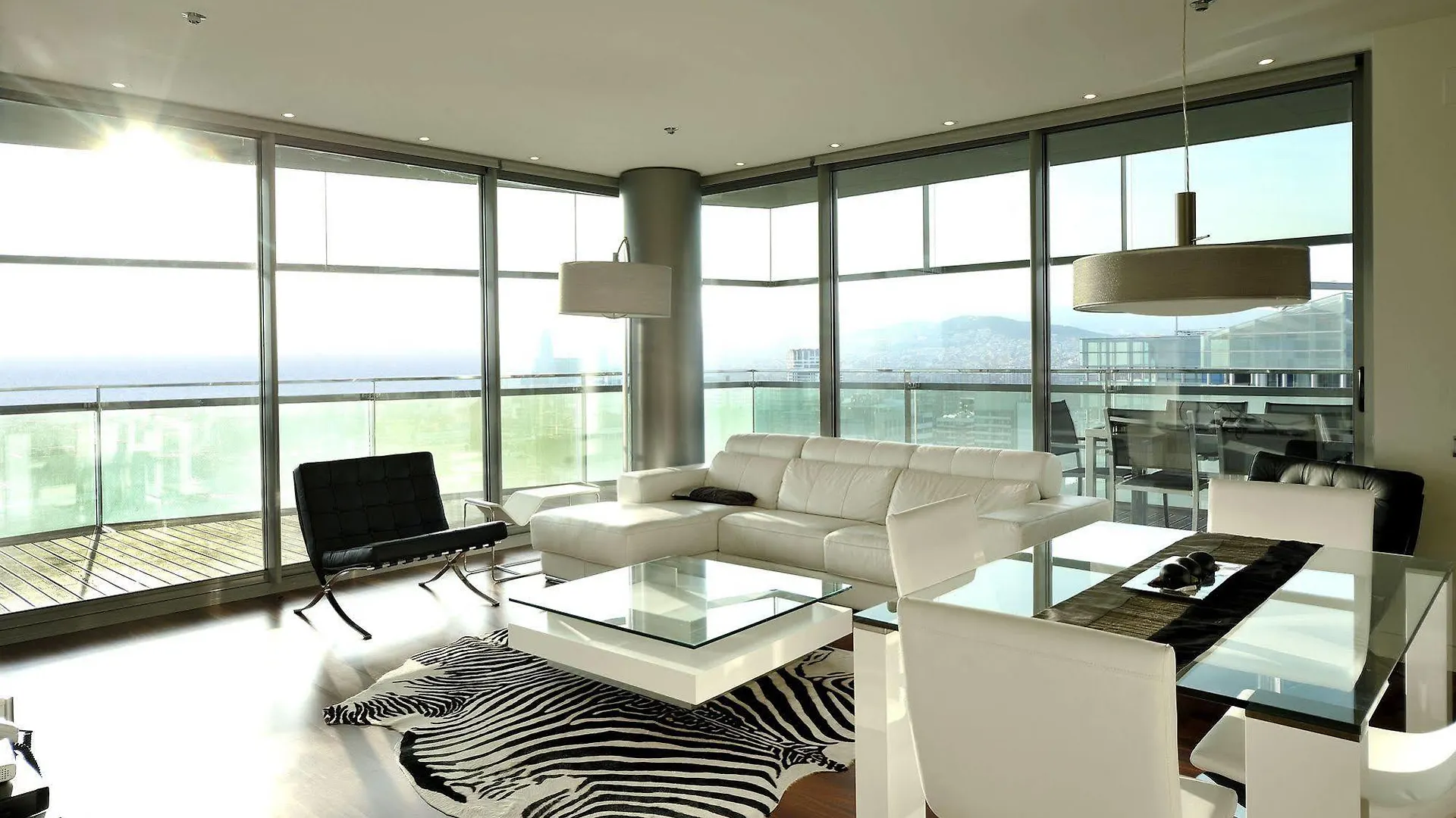 ברצלונה You Stylish Beach Apartments