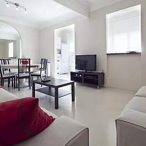  Appartement And Spacious Family