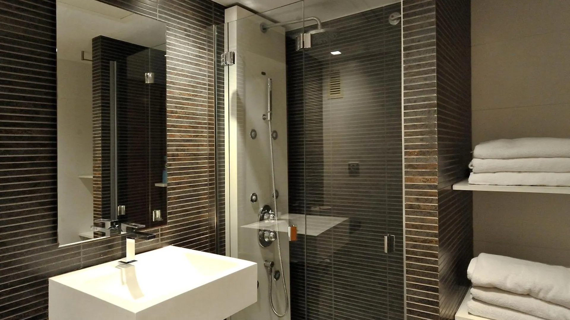You Stylish Beach Apartments Barcelona