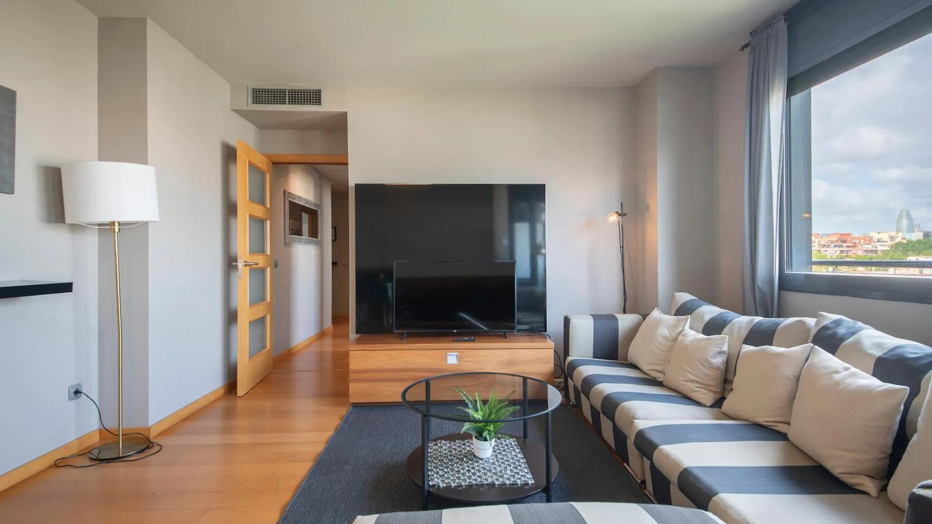 You Stylish Beach Apartments Barcelona