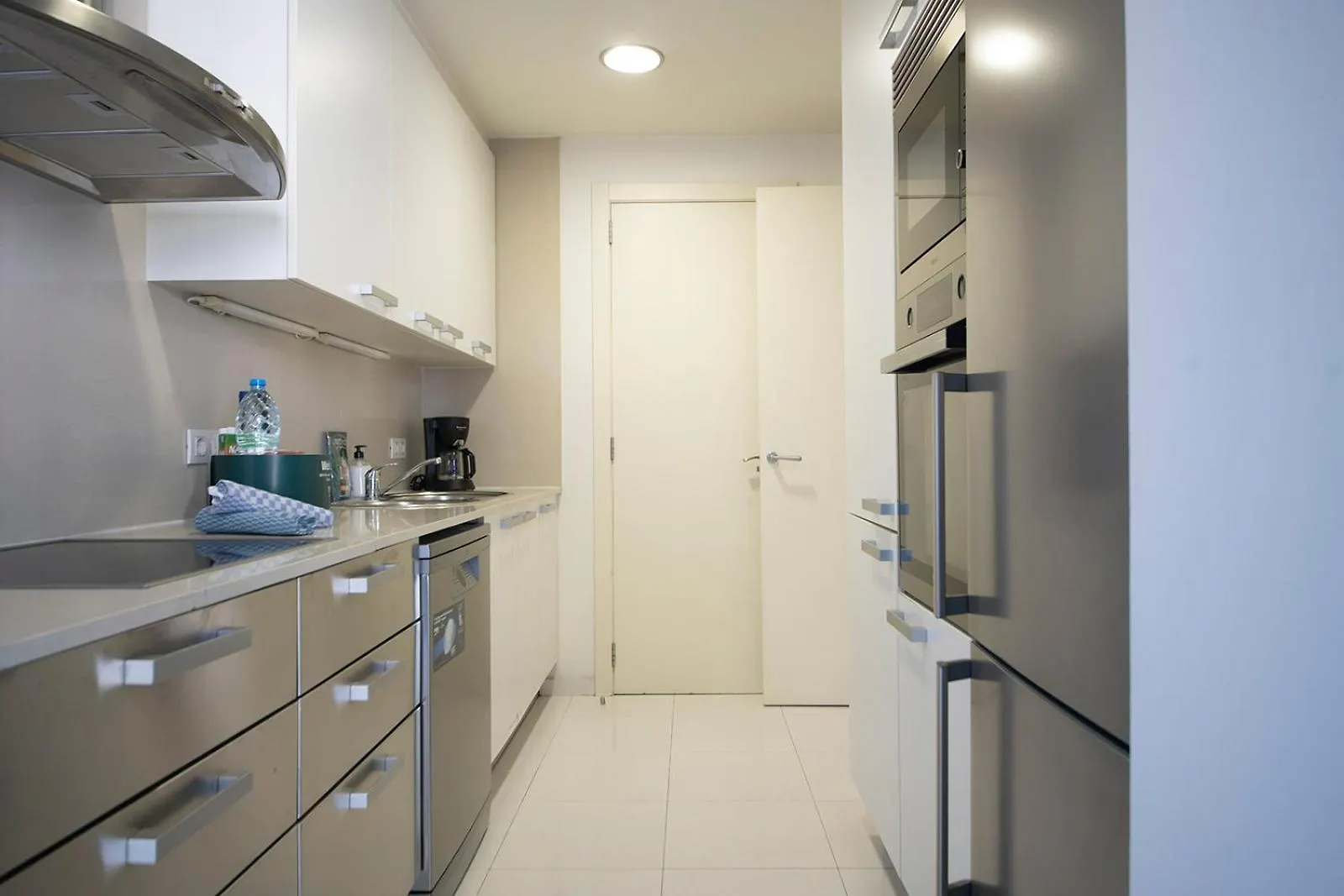 You Stylish Beach Apartments Barcelona