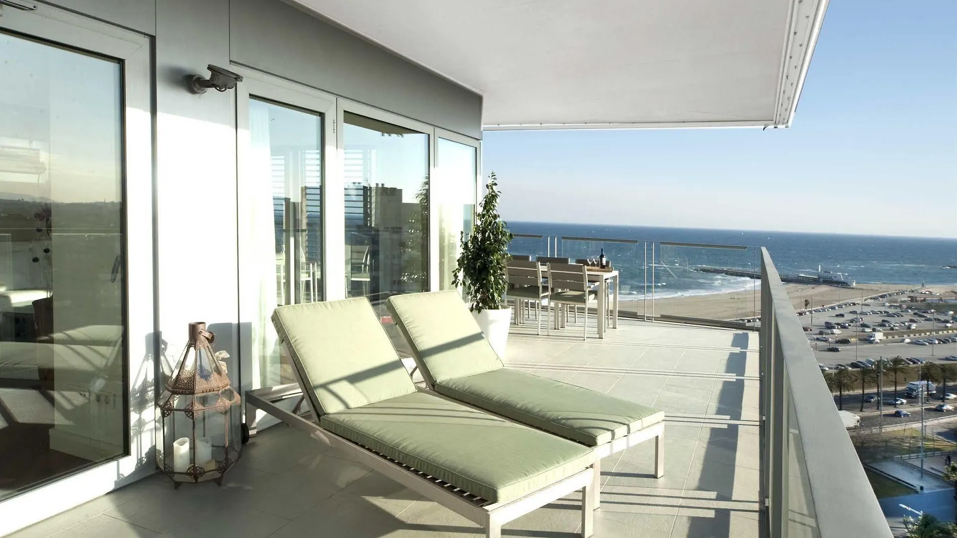 You Stylish Beach Apartments Barcelona