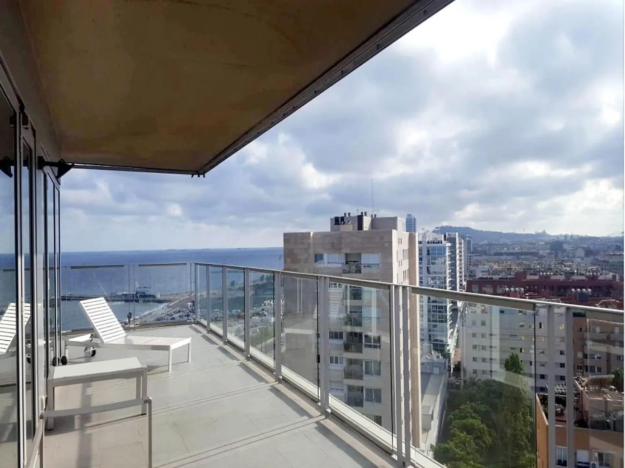 You Stylish Beach Apartments Barcelona Spain